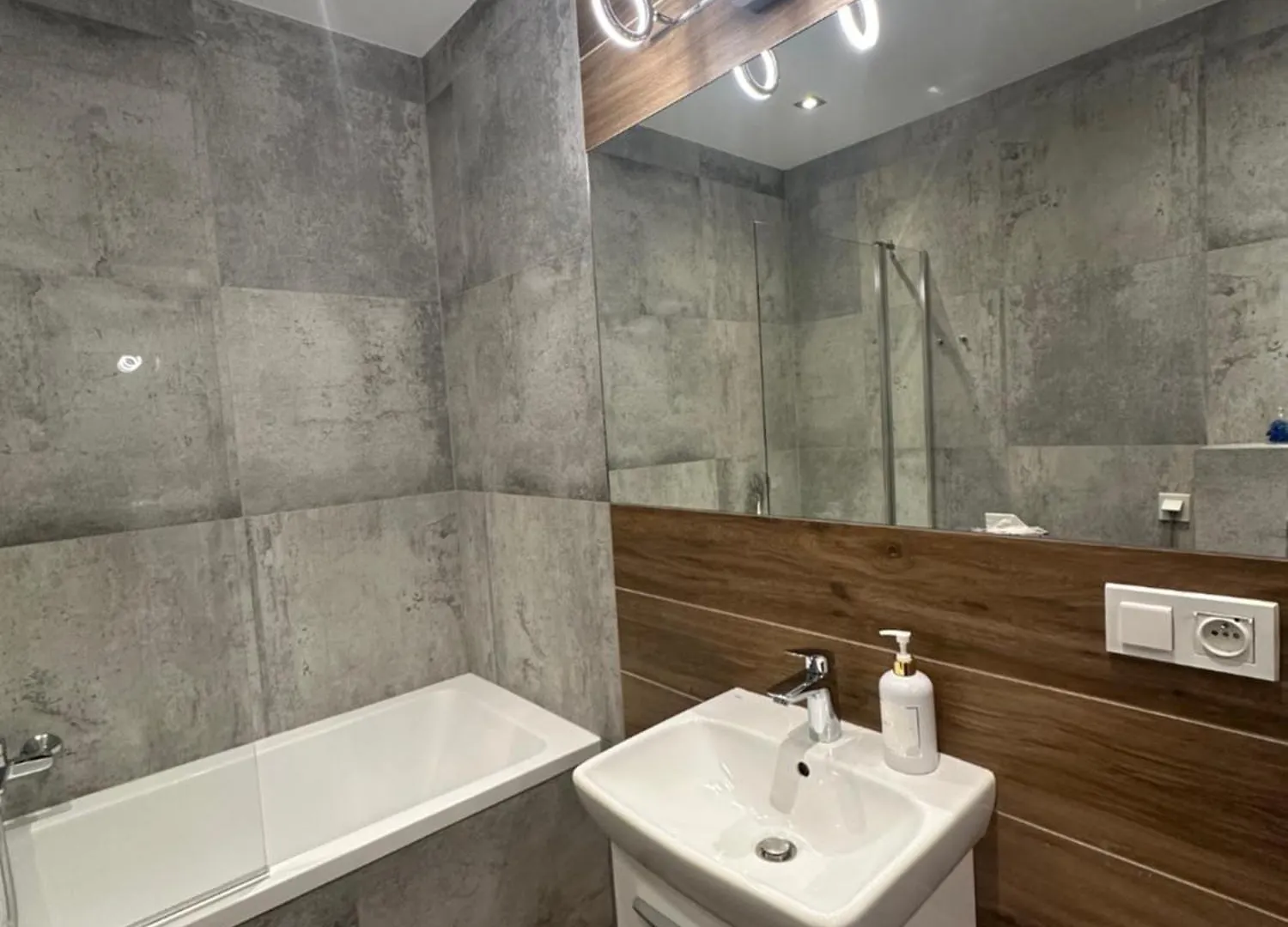 Modern Apartment Near To The Chopin'S Airport Cybernetyki 2A Warsaw