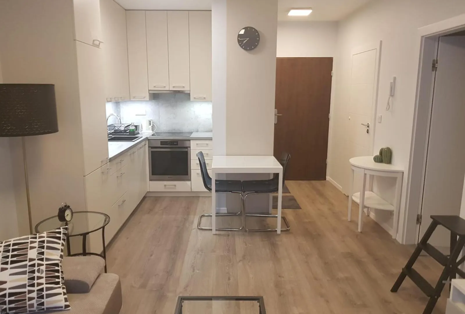 Modern Apartment Near To The Chopin'S Airport Cybernetyki 2A Warsaw